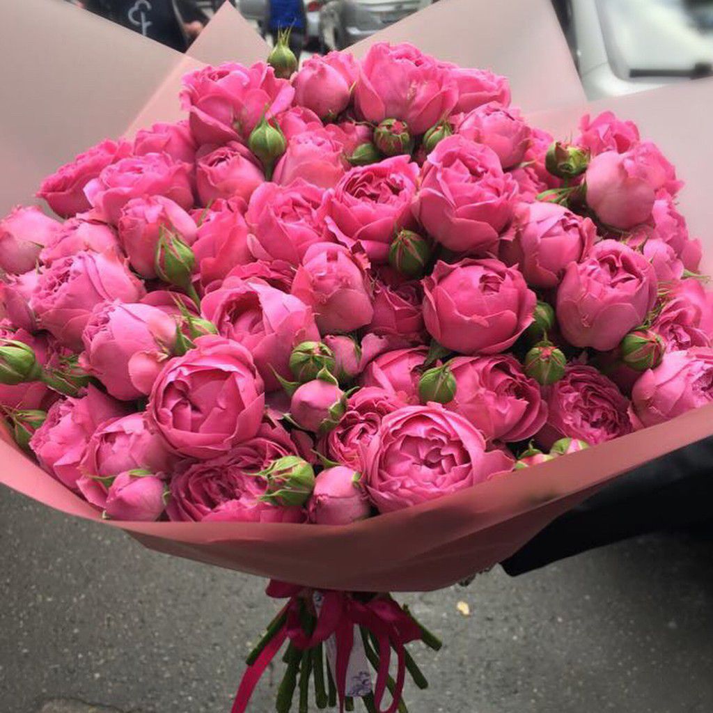 Купить Пышный букет из розовой пионовидной розы model №015